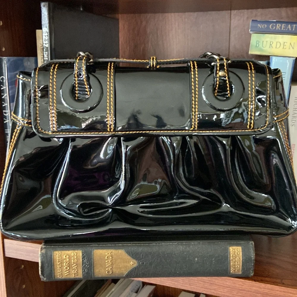 Fendi B Bag Purse in Black Patent Leather with Orange Contrast Top Stitching - Picture 15 of 16